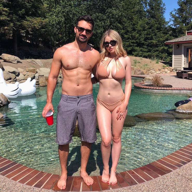 Ashley Busk