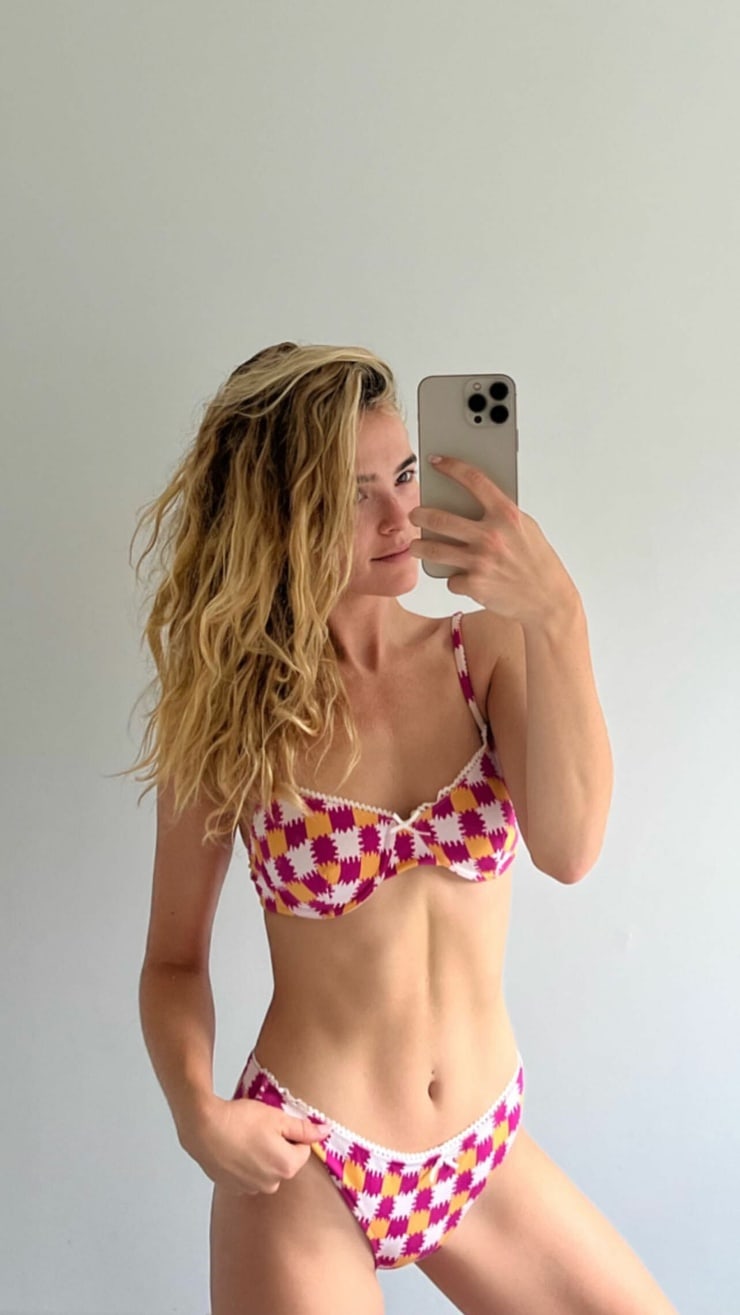 Zoey Deutch Zoey Deutch
