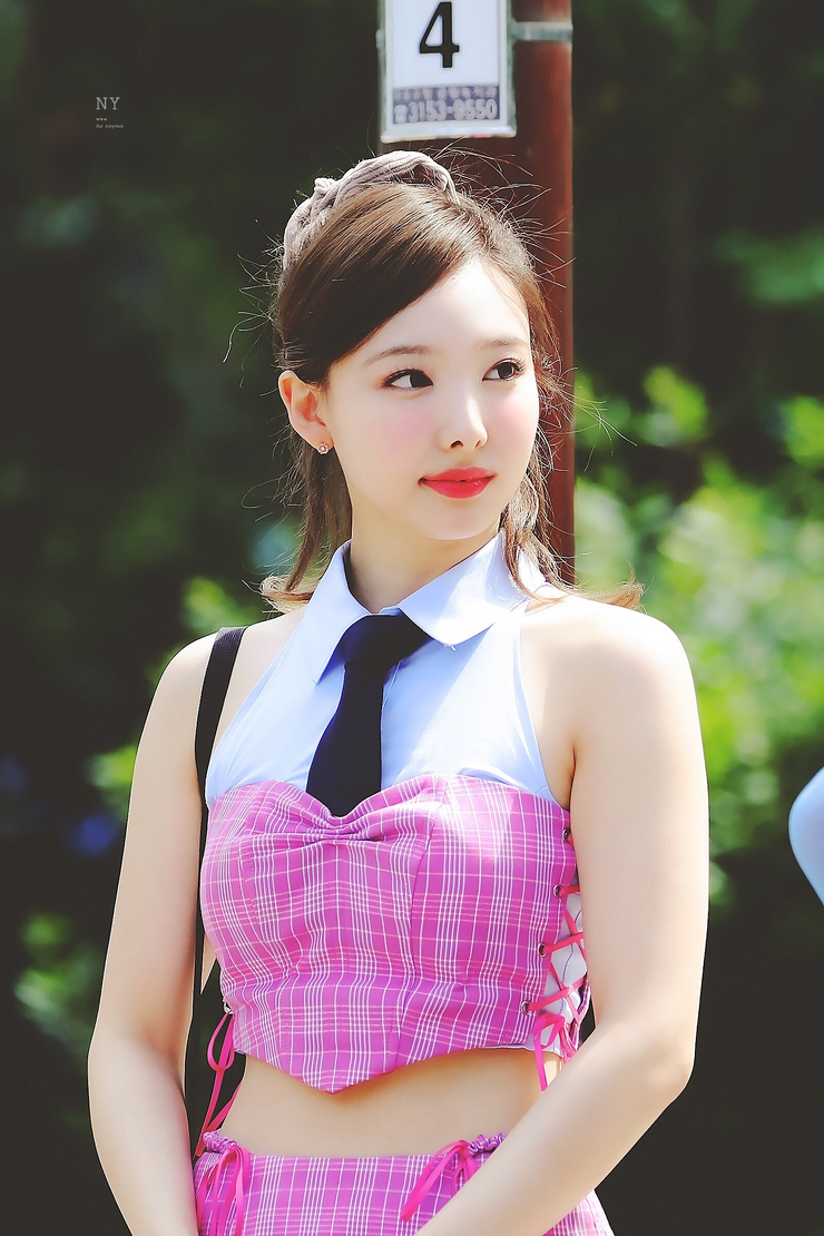 Im Nayeon