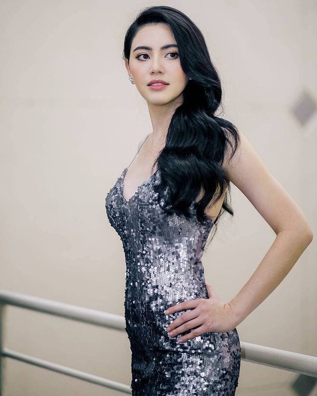 Davika Hoorne Davika Hoorne