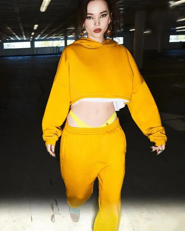 Dove Cameron