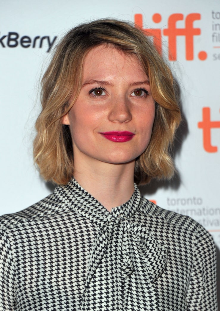 Mia Wasikowska