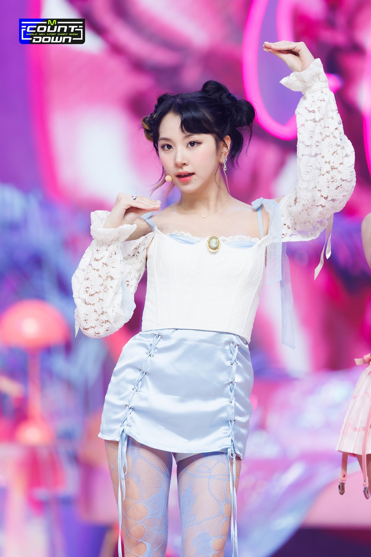 Son Chae Young