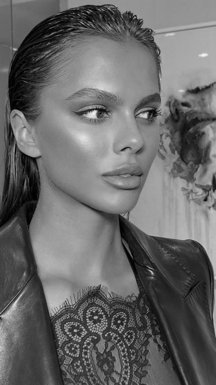 Viki Odintcova