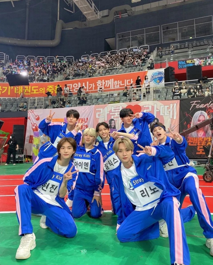 Stray Kids