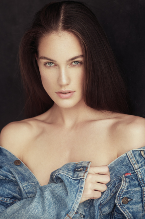 PAULA BARTOSIAK