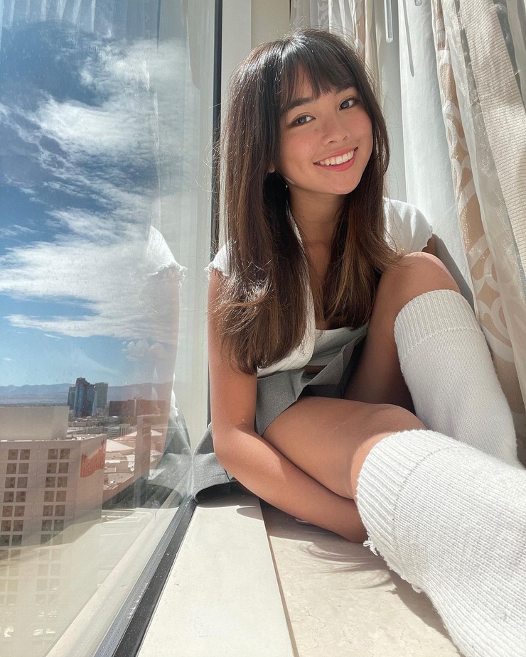 Kaori NeVille Kaori NeVille