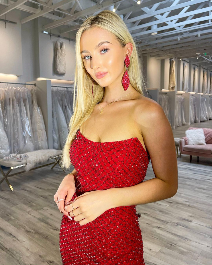 Scarlett Barnett
