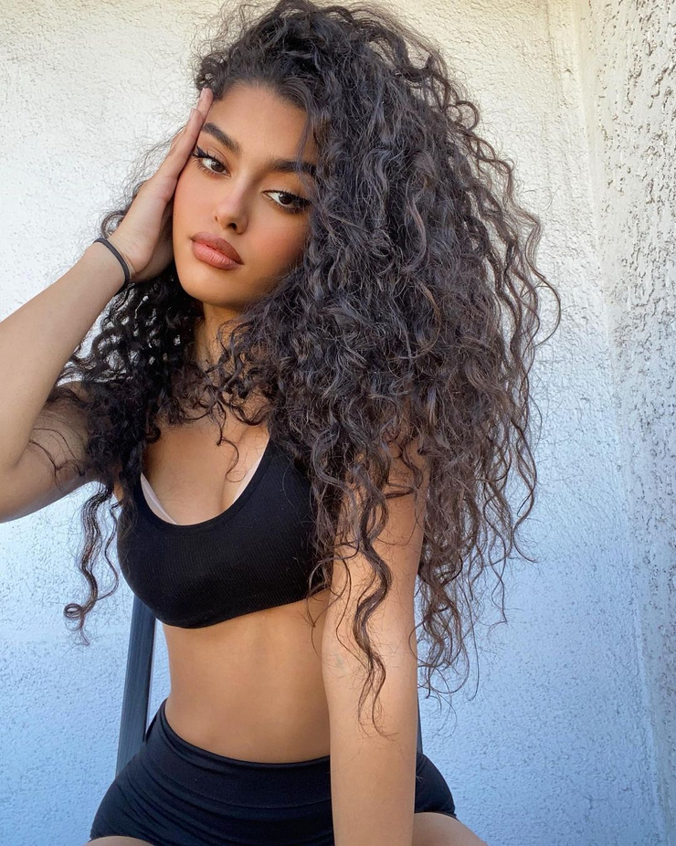 Picture of Sara Hamadeh