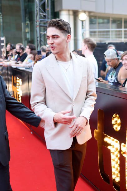 Hero Fiennes-Tiffin