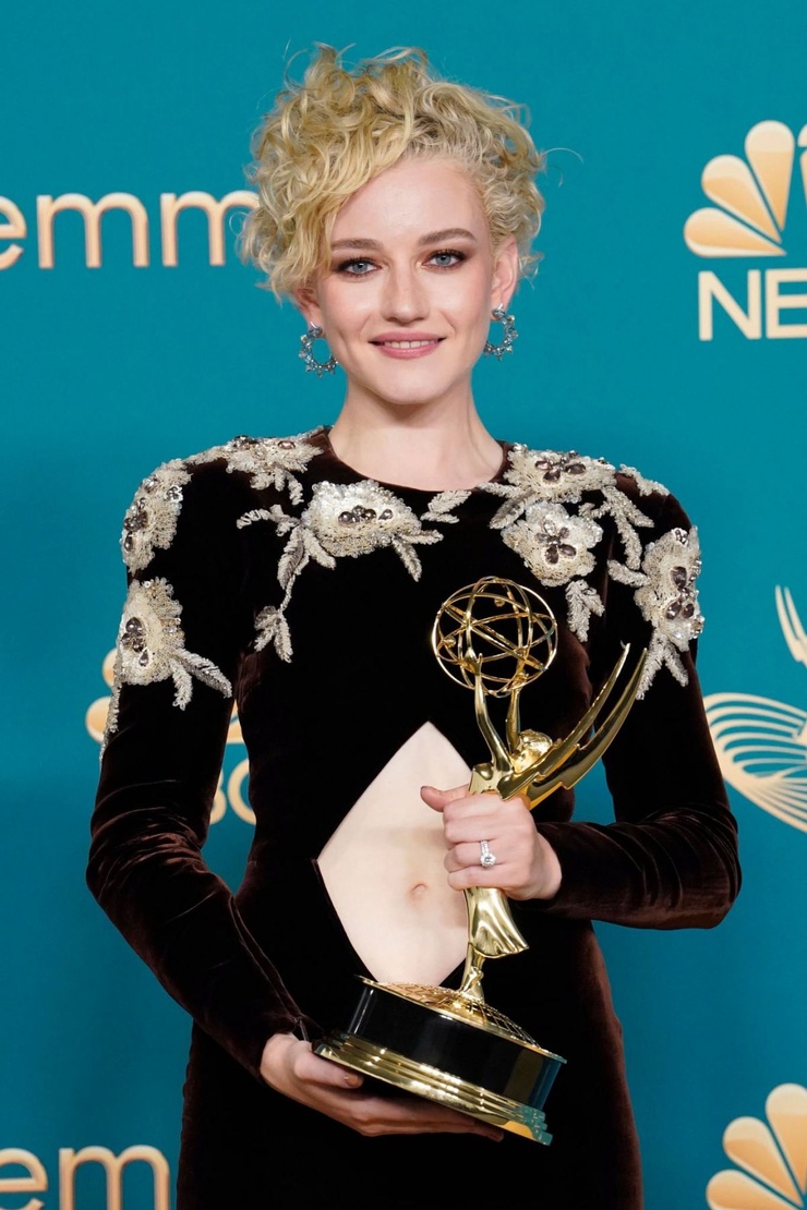 Julia Garner