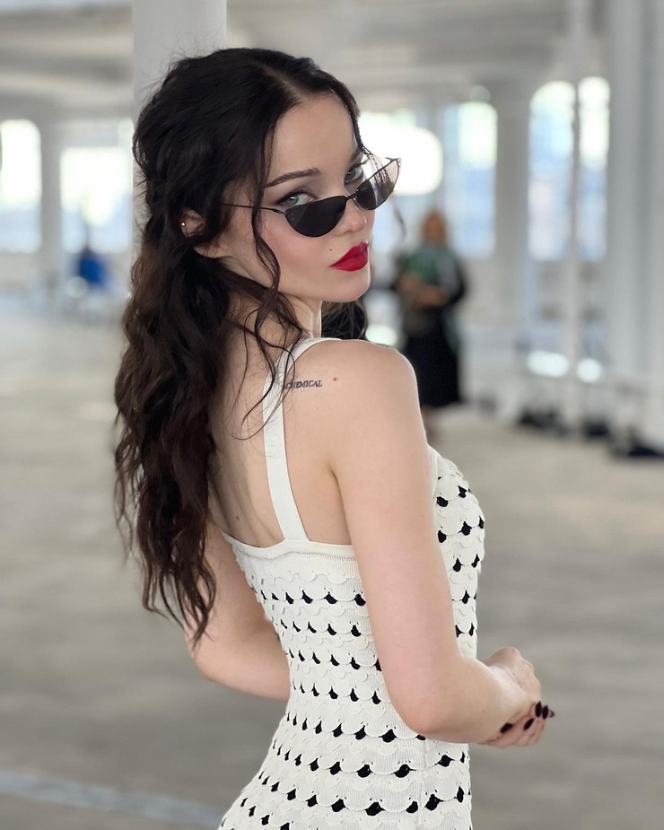 Dove Cameron