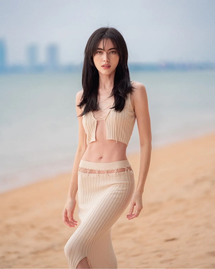 Davika Hoorne Davika Hoorne