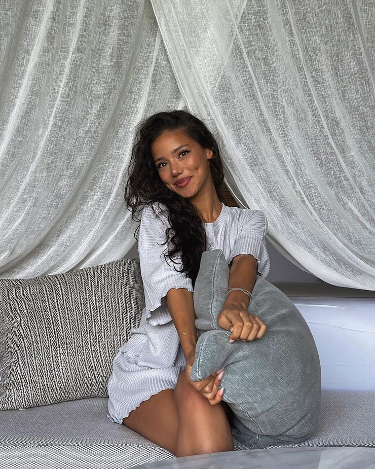 dina denoire dina denoire