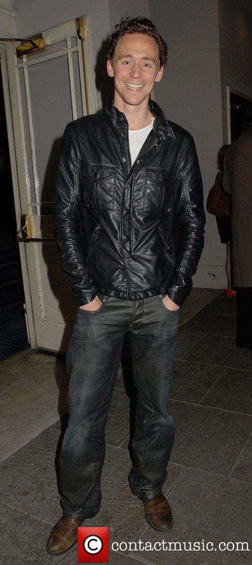 Tom Hiddleston Tom Hiddleston