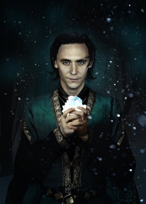 Tom Hiddleston Tom Hiddleston