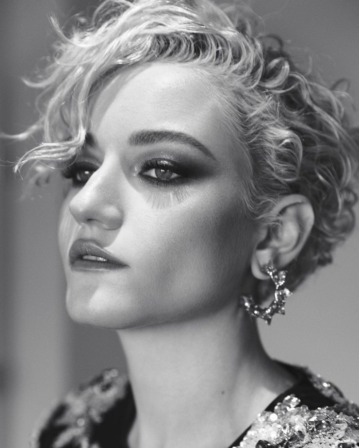 Julia Garner