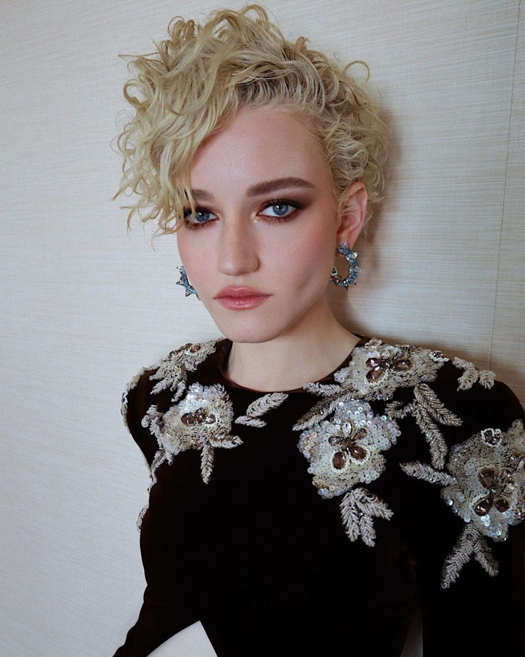 Julia Garner