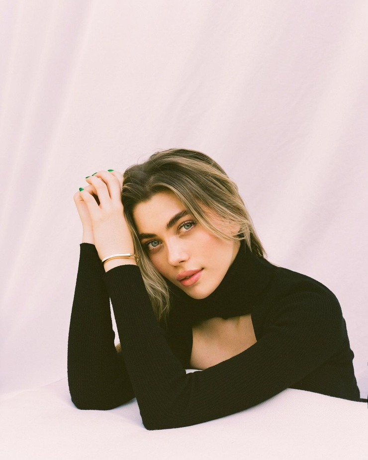 Picture of Amelie Zilber