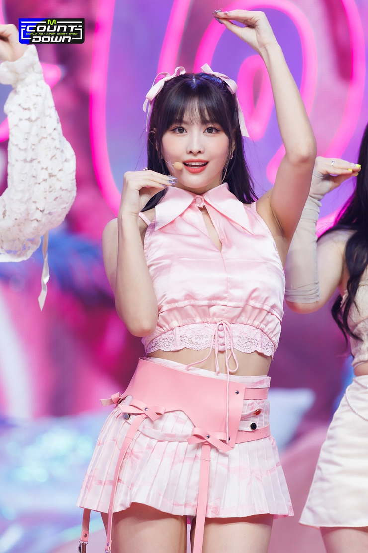 Hirai Momo