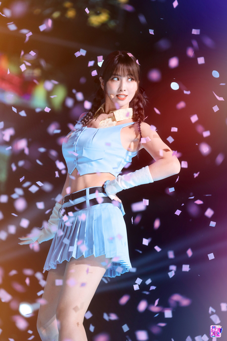 Hirai Momo