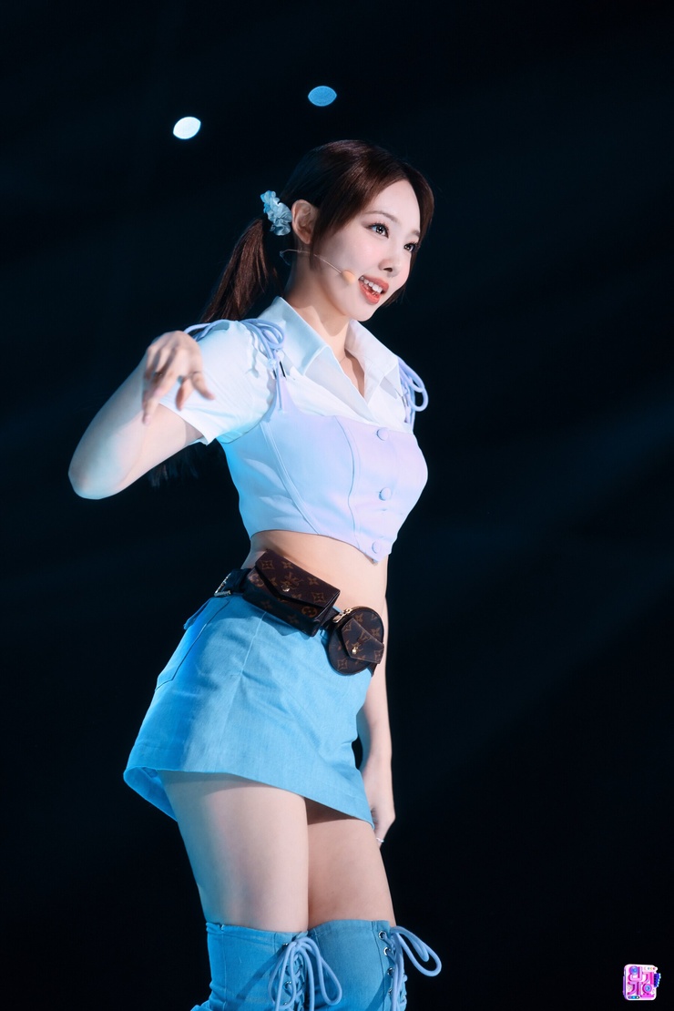 Im Nayeon