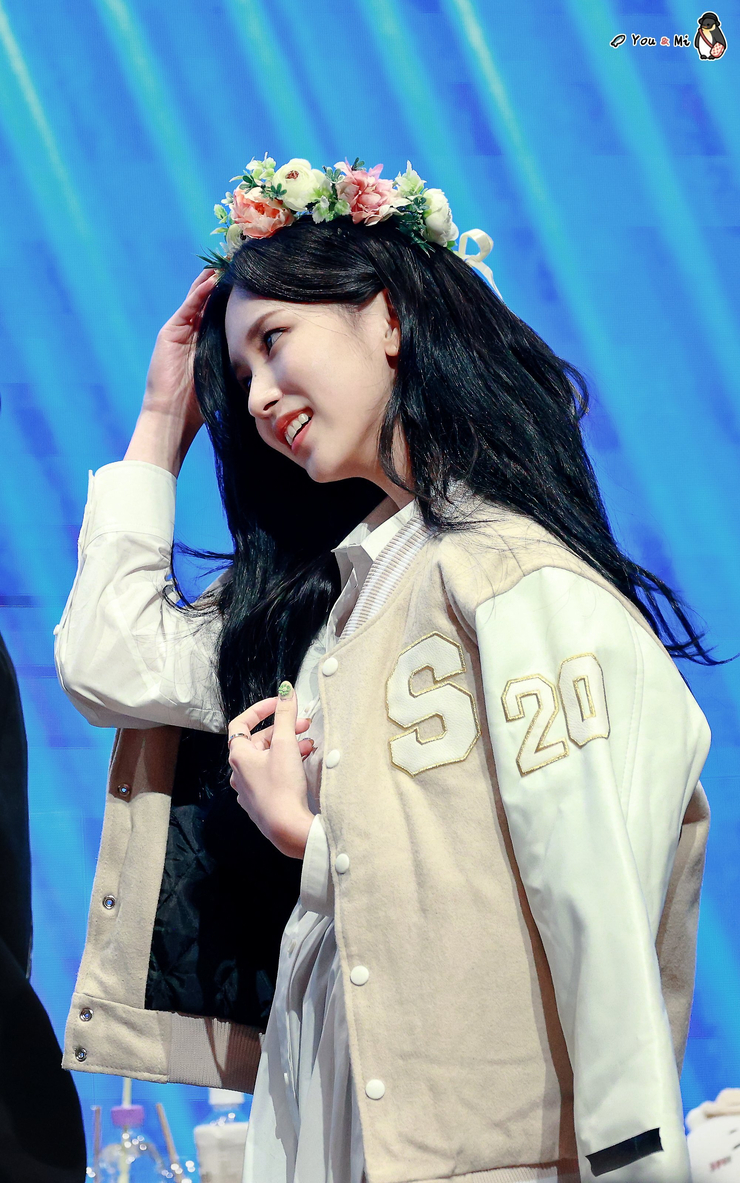 Myoui Mina
