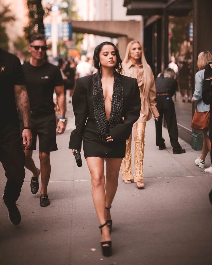 Becky G.