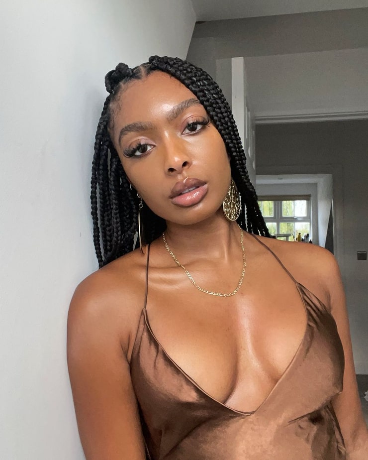 Jourdan Riane