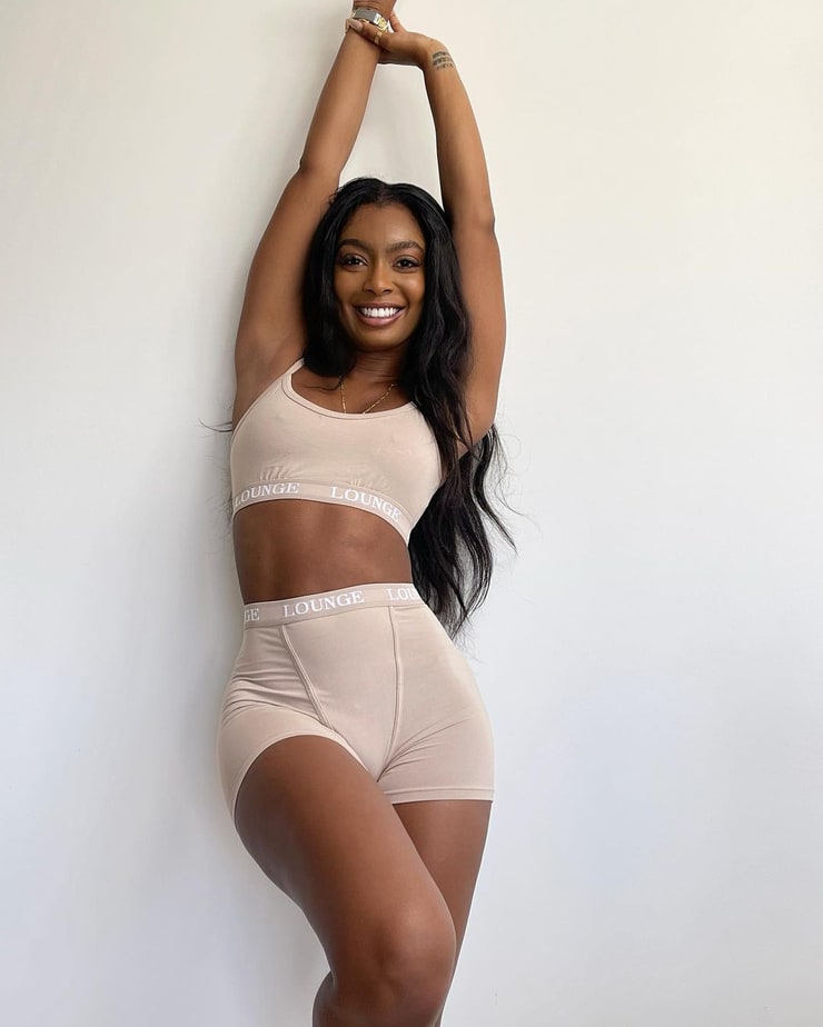 Jourdan Riane