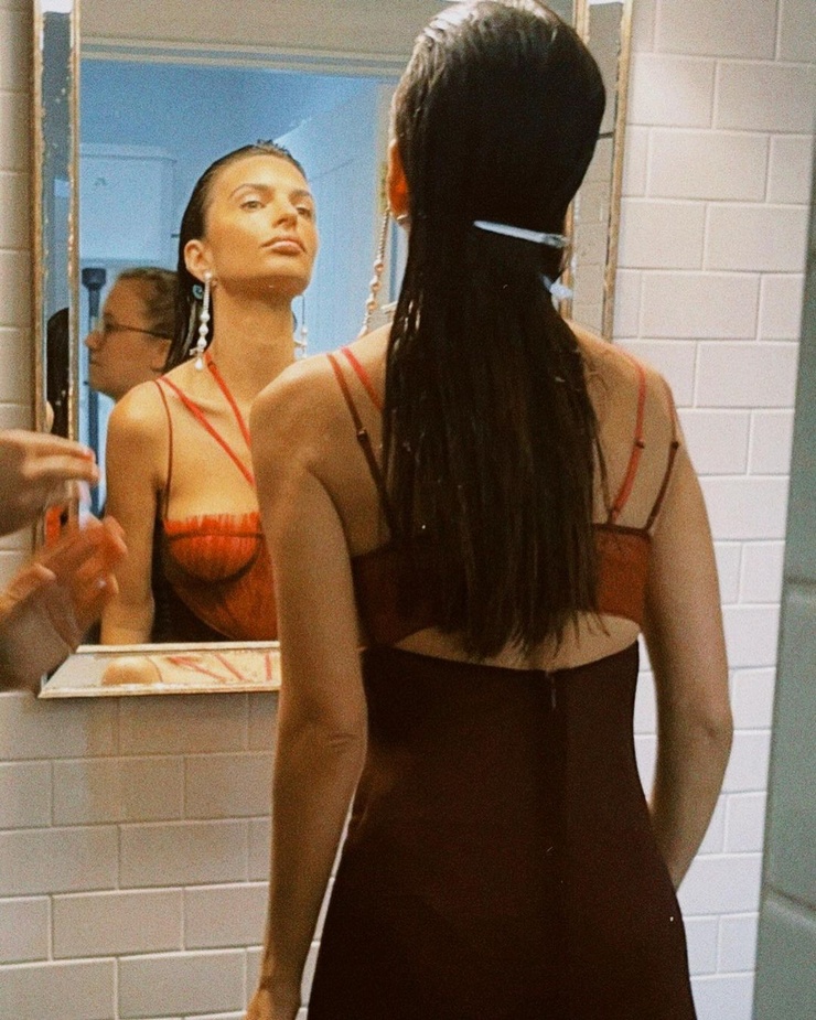 Emily Ratajkowski