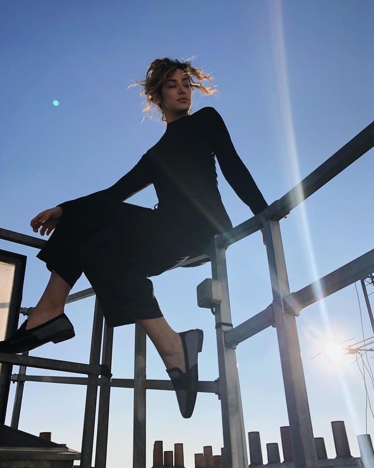 Manon Azem