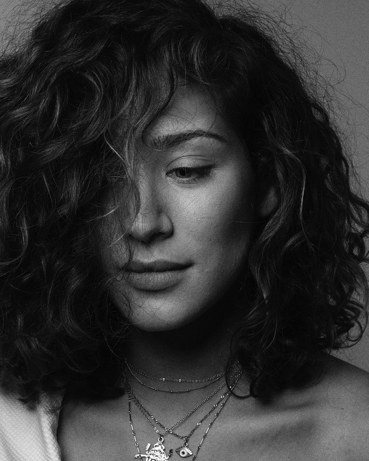 Manon Azem