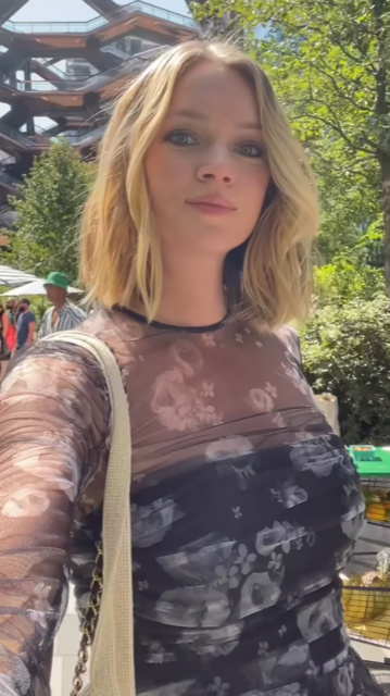 Lindsay Ellingson