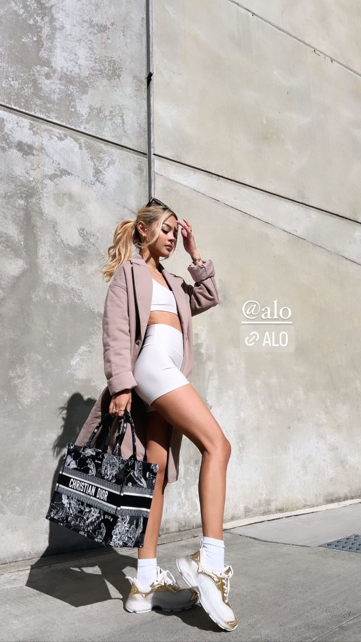 Lily Maymac