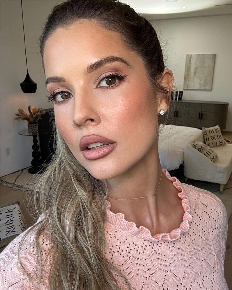 Amanda Cerny