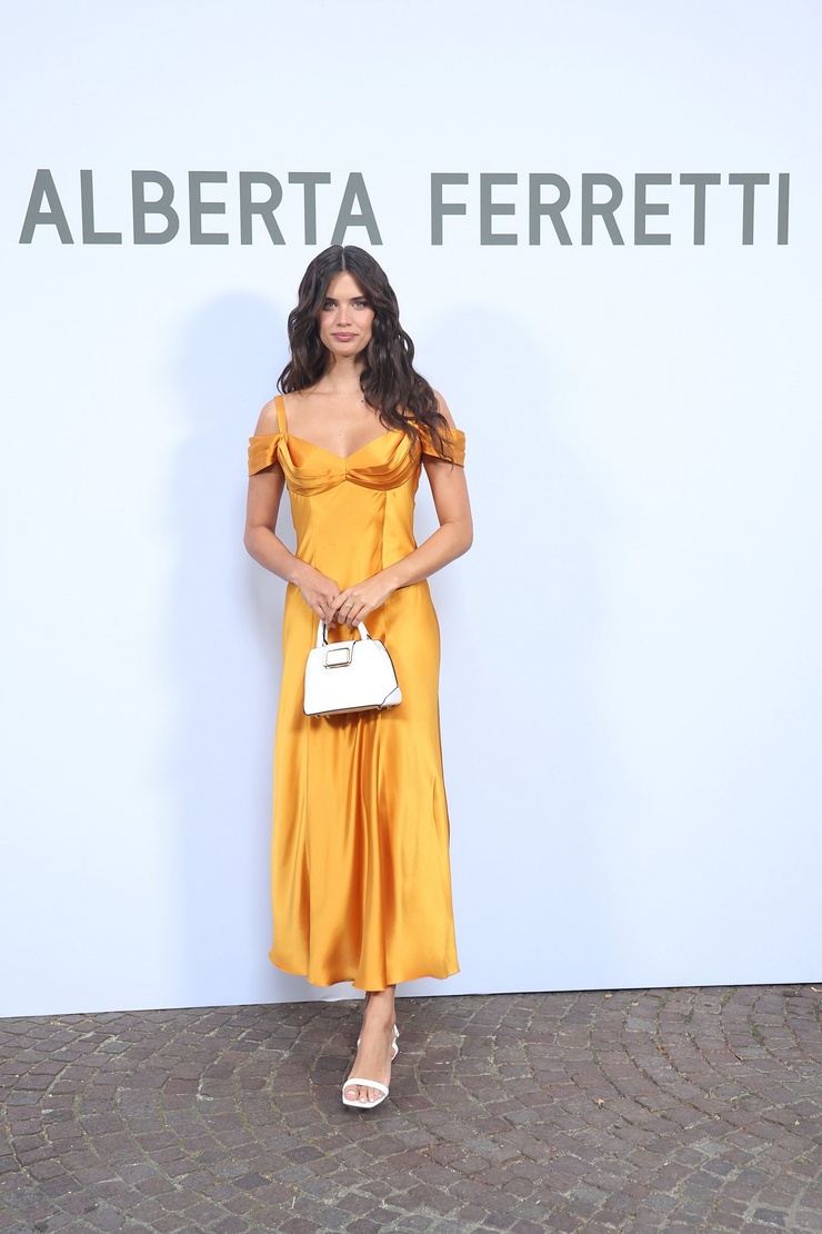 Sara Sampaio Sara Sampaio