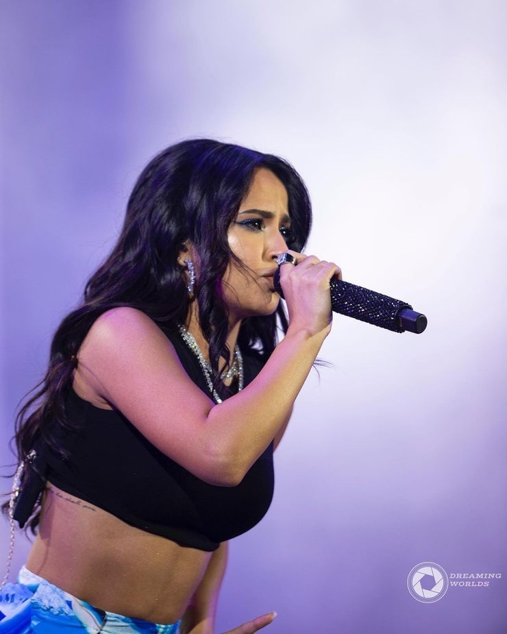 Picture of Becky G.