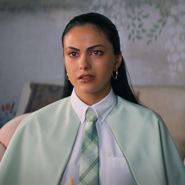 Camila Mendes