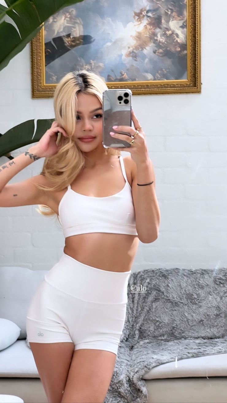 Lily Maymac Lily Maymac