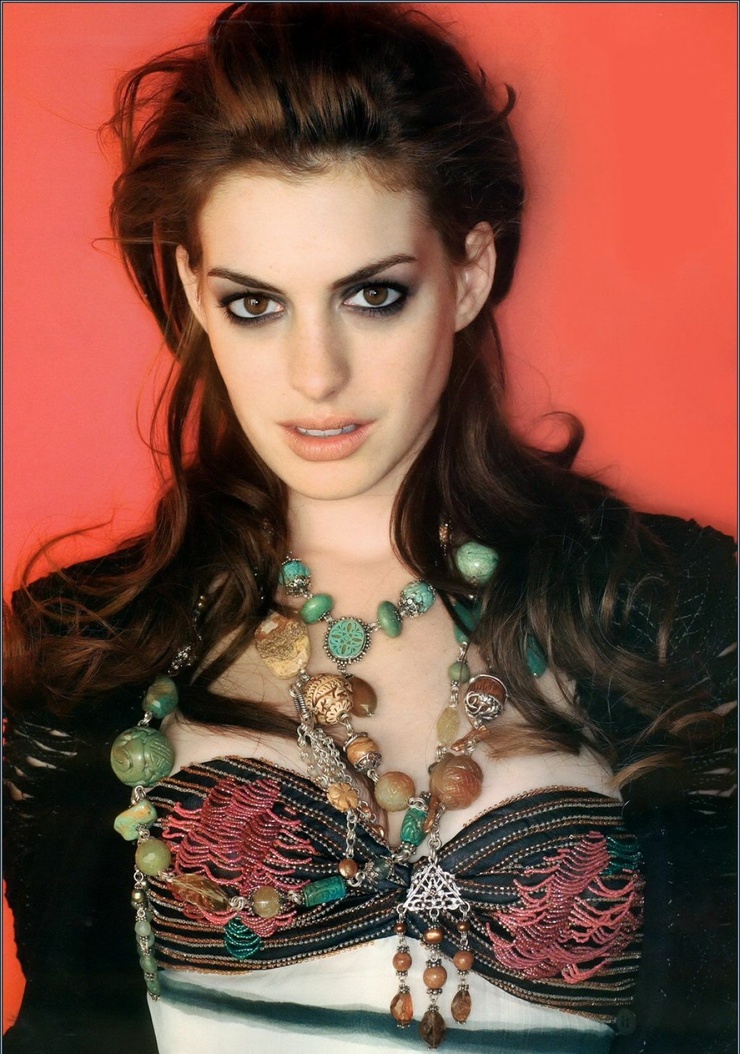 Anne Hathaway Anne Hathaway