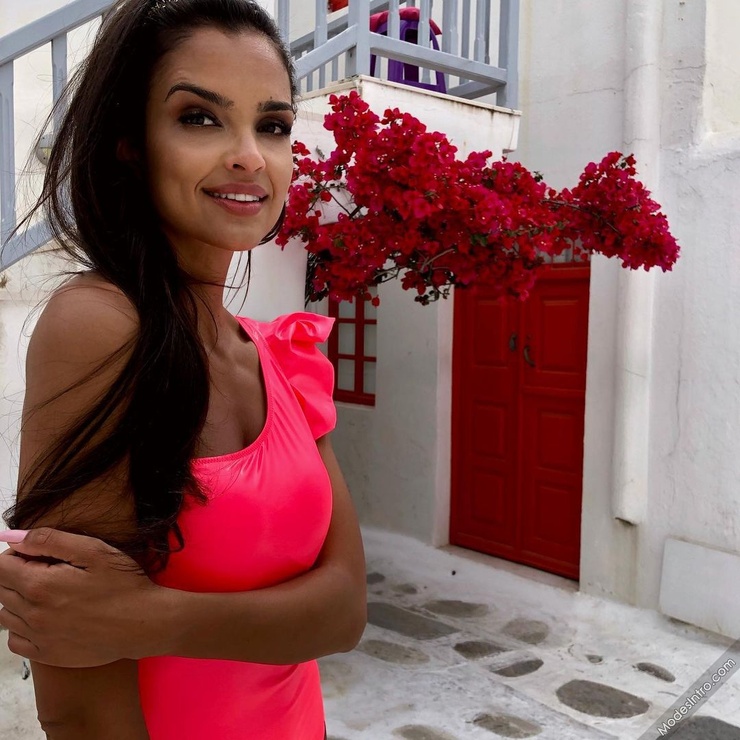 Klaudia El Dursi (model)