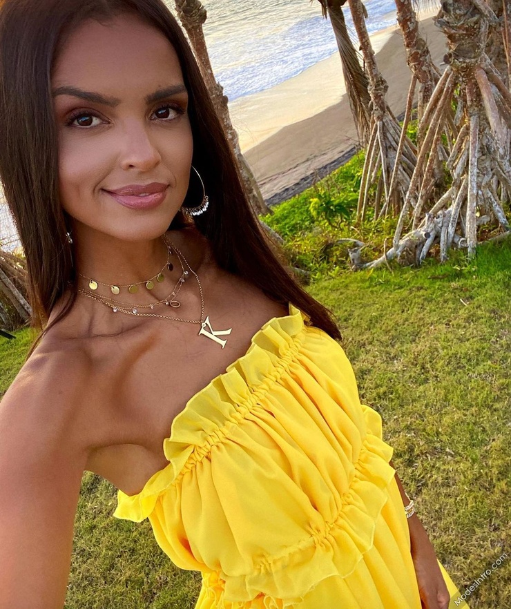 Klaudia El Dursi (model)