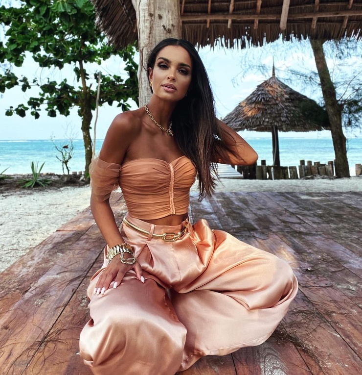 Klaudia El Dursi (model)