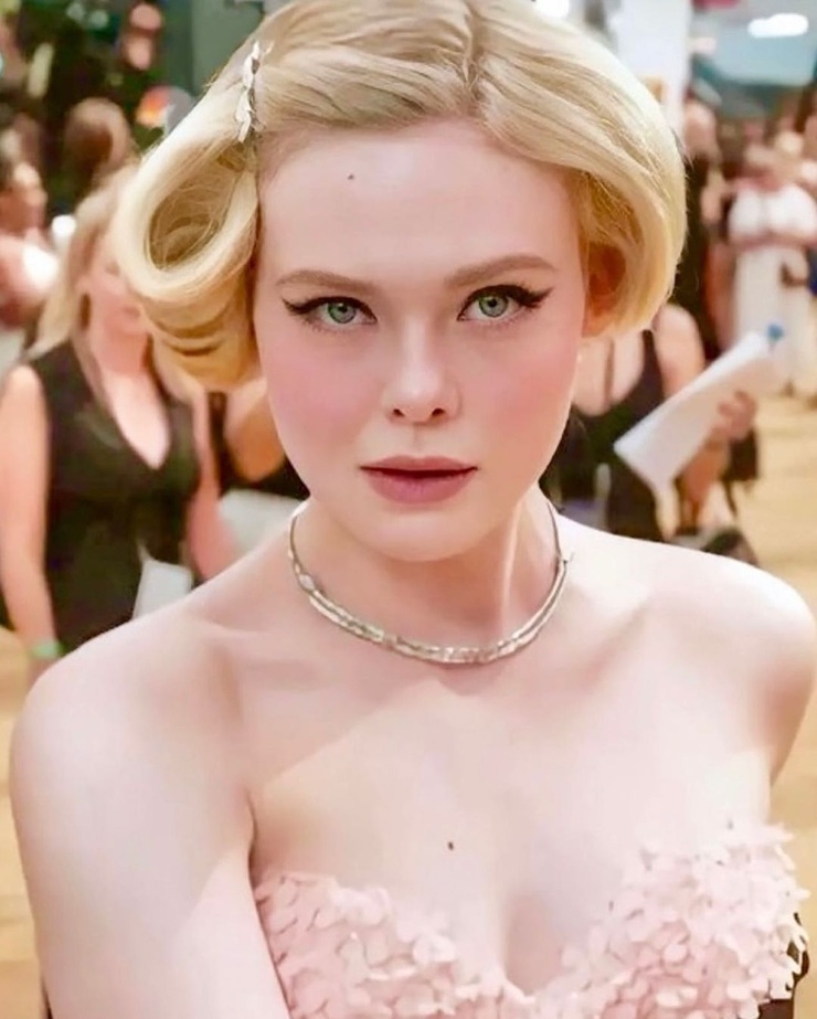 Elle Fanning