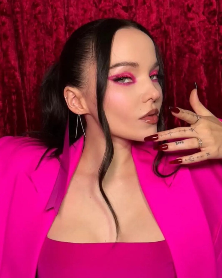 Dove Cameron