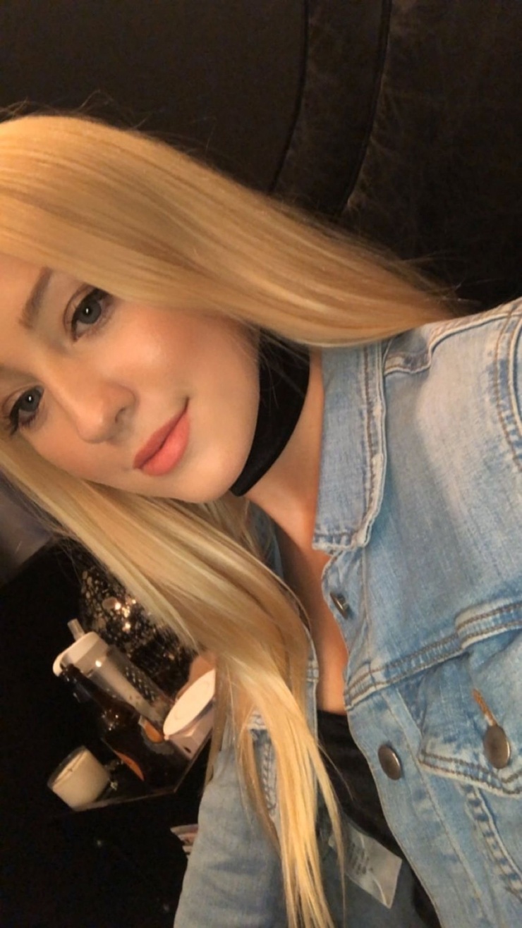 Ava Sambora