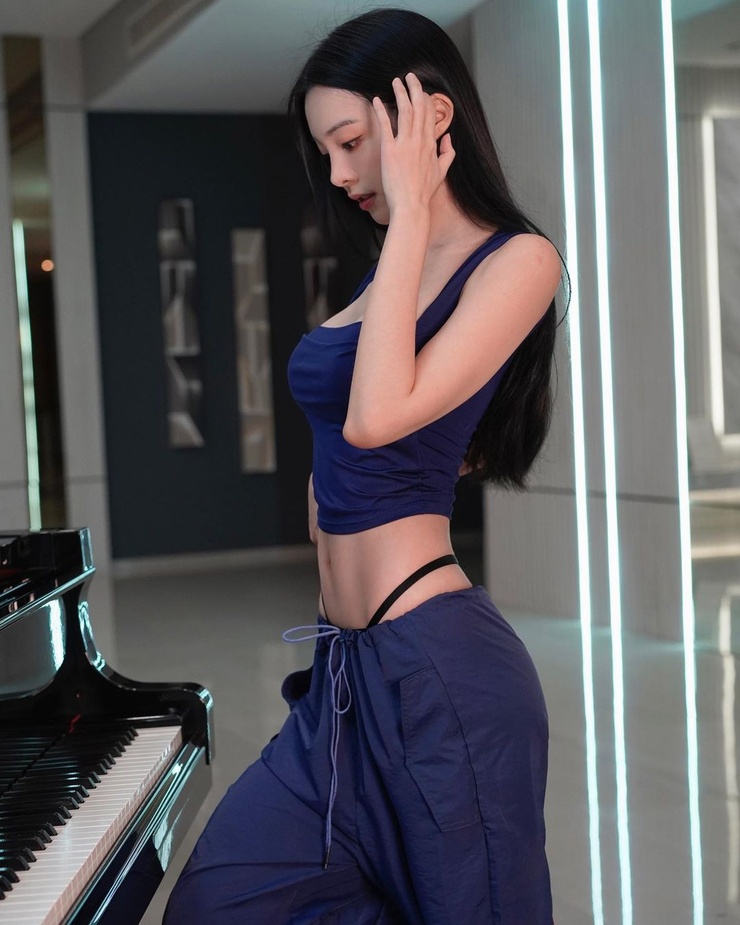 Cathryn Lee Cathryn Lee