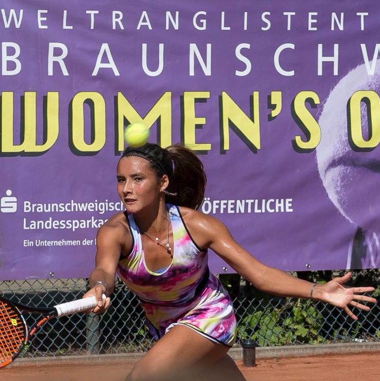 Katharina Lehnert
