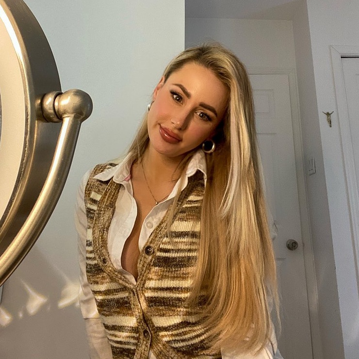 Elodie Routhier
